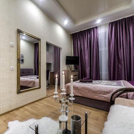 Historic Apartmets Lviv Bagian luar foto